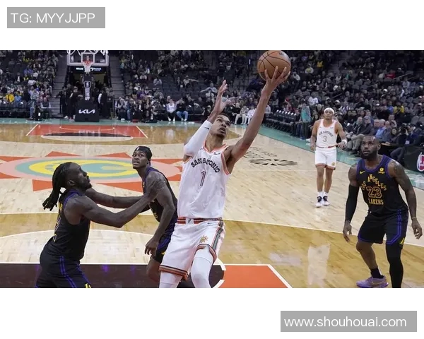 湖人对决马刺2018年12月8日精彩回顾与赛后分析